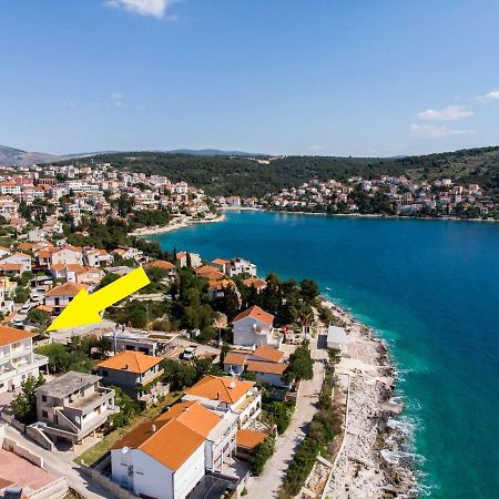 Apartments Vinka Trogir Exterior photo