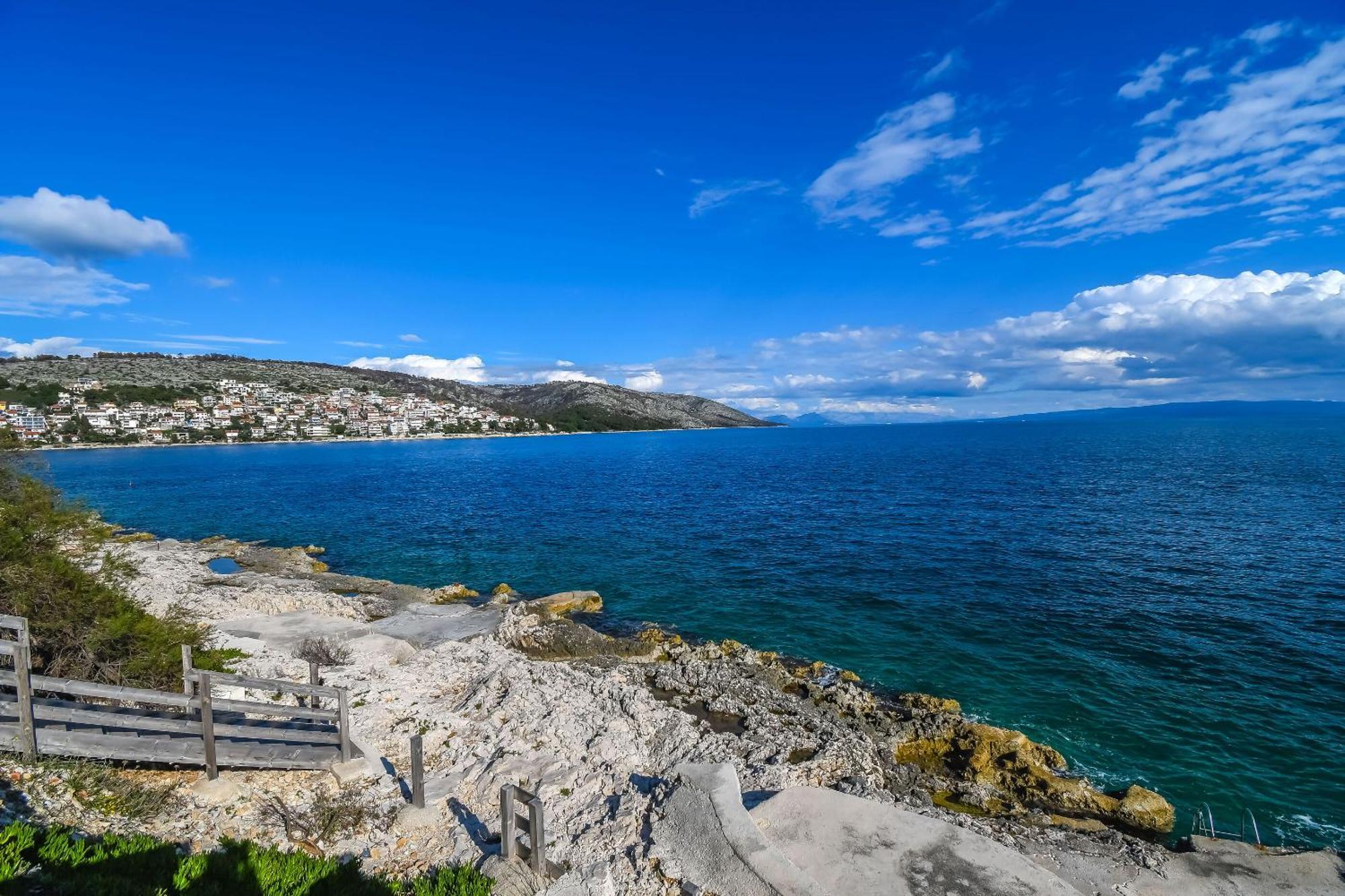Apartments Vinka Trogir Exterior photo