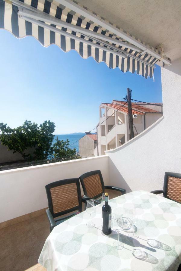Apartments Vinka Trogir Exterior photo