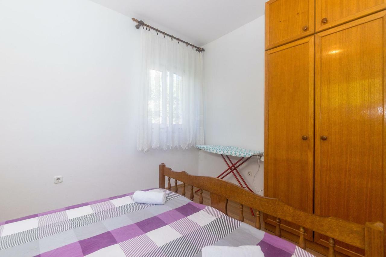 Apartments Vinka Trogir Exterior photo